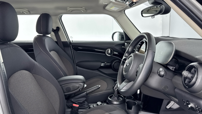 MINI Hatchback 1.5 Cooper Classic II 5dr Petrol Hatchback